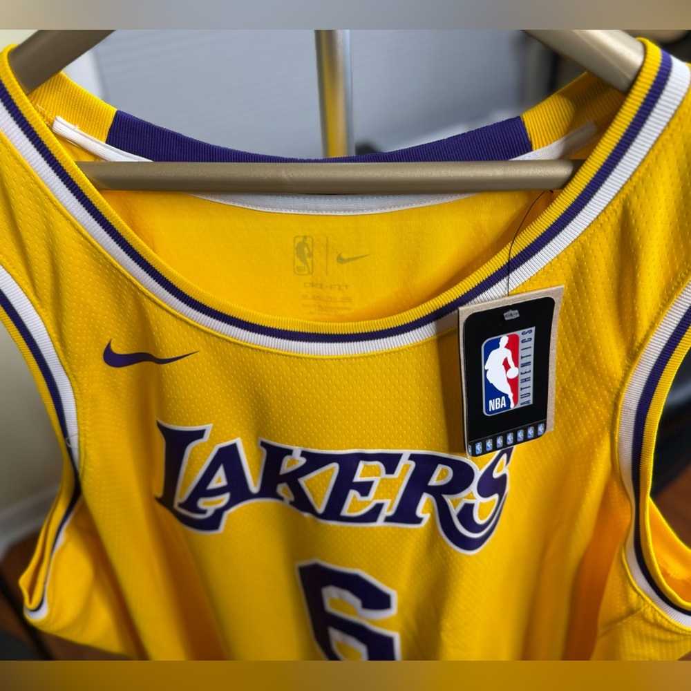 Beautiful LeBron James Lakers Jersey!!!
